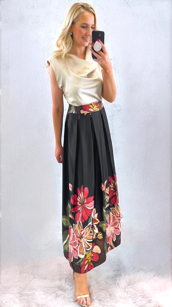 A2123 Black Print Maxi Skirt