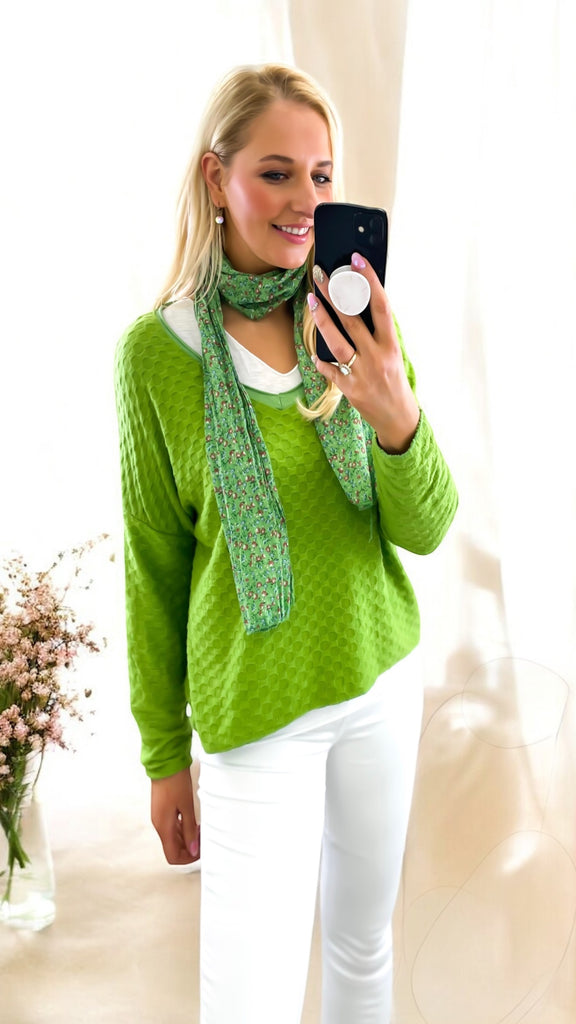 A2187 Pistachio 2pce Top With Scarf