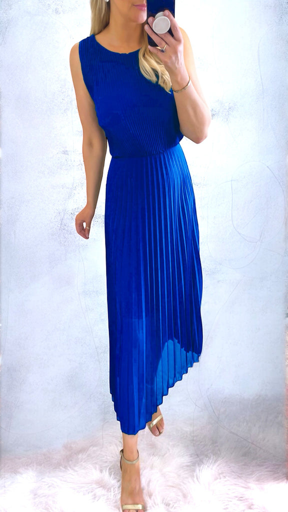 A2169 Royal 2 Way Pleat Dress